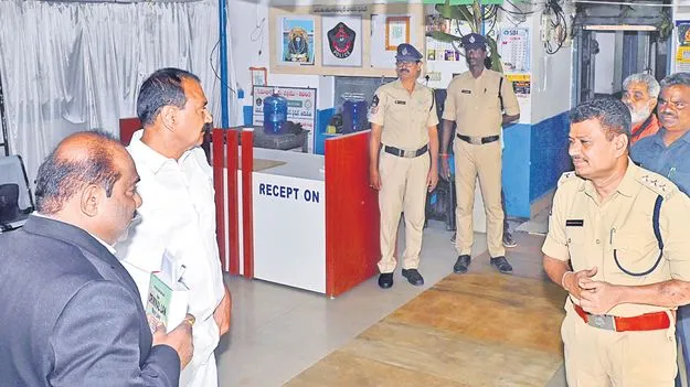 TTD Former Chairman Bhumana Karunakar: గోవుల మృతిపై ఆధారాలు మీడియాకు అప్పుడే ఇచ్చాను