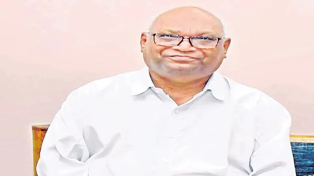 Former RTA officer CLN Gandhi: డ్రైవర్‌ దగ్గర అలారం ఉండాలి