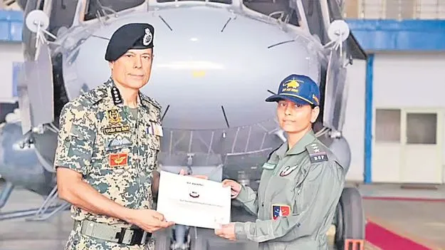 First Woman Flight Engineer: బీఎస్ఎఫ్‌లో తొలి మహిళాఫ్లైట్‌ ఇంజనీరుగా భావనా చౌదరి