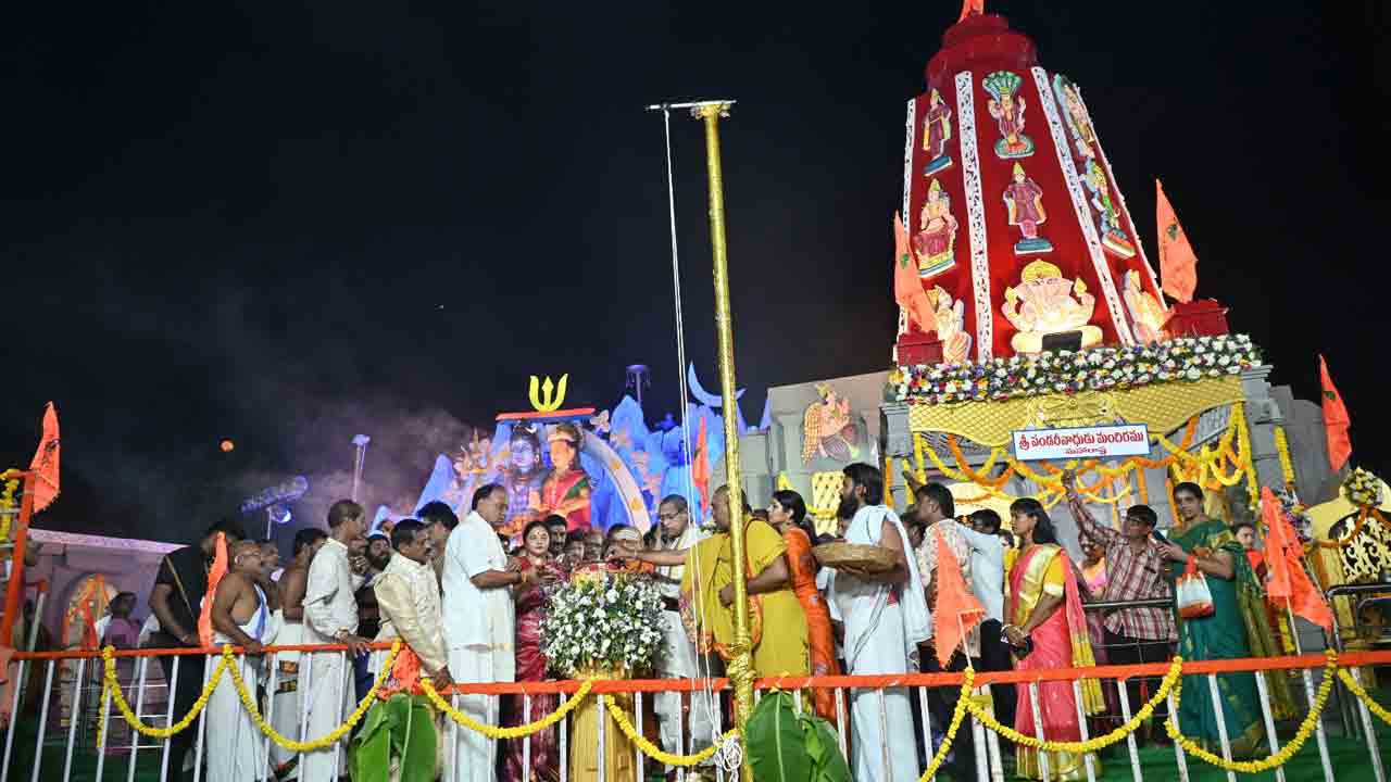 VPR Foundation Laksha Deepotsavam: నెల్లూరు వీఆర్సీ మైదానంలో లక్ష దీపోత్సవం