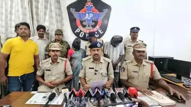 Wife Eliminated Husband: ప్రియుడి మోజులో  భర్తను చంపిన భార్య