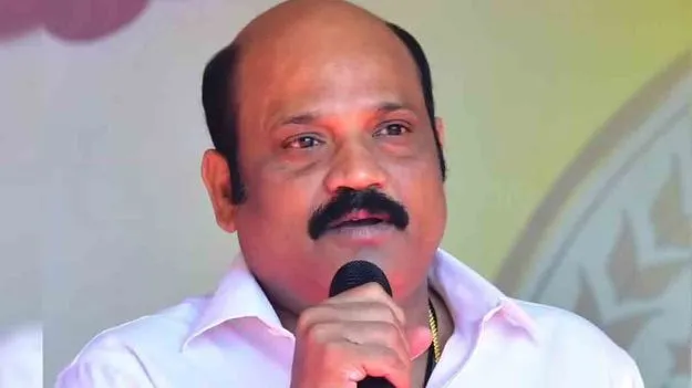 Yarlagadda Venkatarao: వైసీపీ కోడిగుడ్డు తెస్తే.. టీడీపీ గూగుల్‌ తెచ్చింది: యార్లగడ్డ వెంకట్రావు