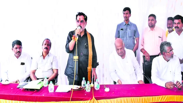  హామీలు నిలుపుకుంటున్నాం: ఎమ్మెల్యే 