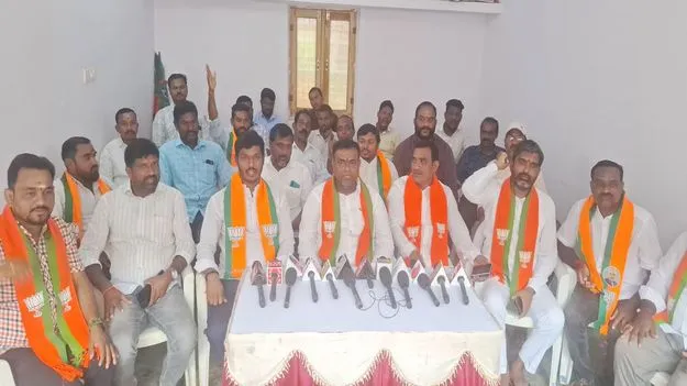 రాజన్న ఆలయం మూసివేతకు వ్యతిరేకం..