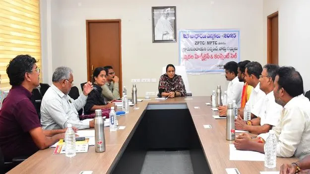 రాజకీయ పార్టీల ప్రతినిధులు సహకరించాలి