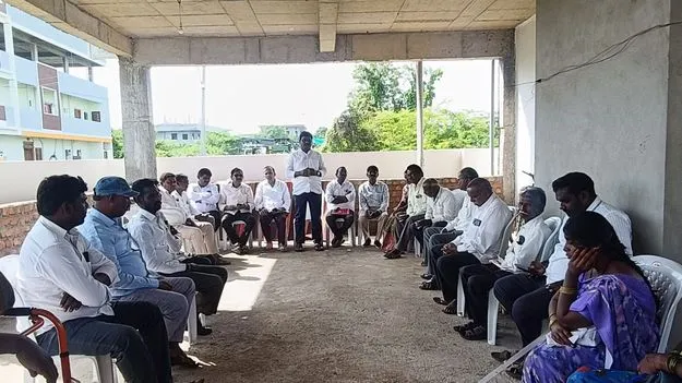 13న కలెక్టరేట్‌ ఎదుట నల్ల బ్యాడ్జీలతో నిరసన