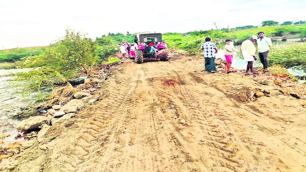 కాజ్‌వేకు  మరమ్మతులు