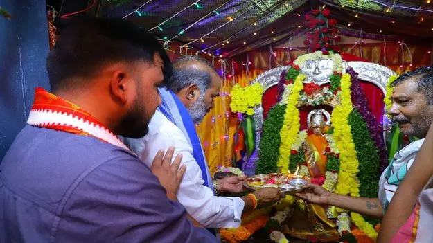 భక్త జనసంద్రంగా రాజన్న క్షేత్రం..