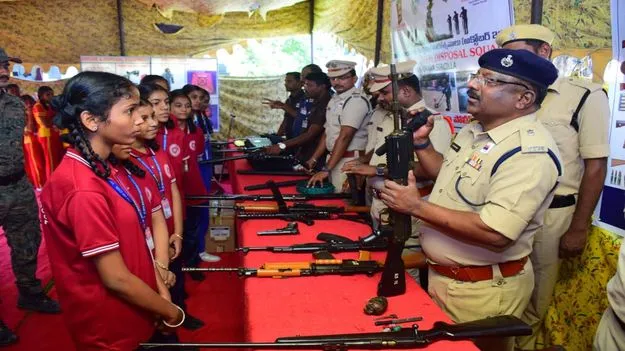 పోలీస్‌ అమరవీరుల త్యాగాలు స్ఫూర్తిదాయకం