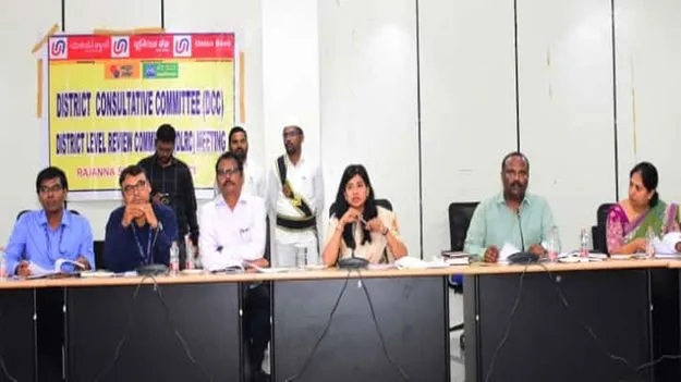 అర్హులందరికీ రుణాలు అందించాలి