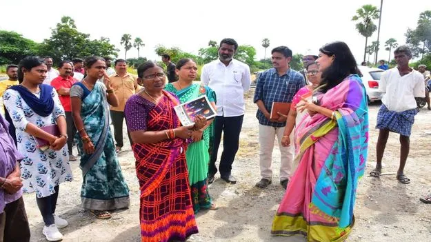 వరికోతలు తాత్కాలికంగా నిలిపివేయాలి