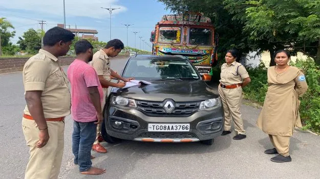 జిల్లా రవాణా శాఖ అధికారుల తనిఖీలు