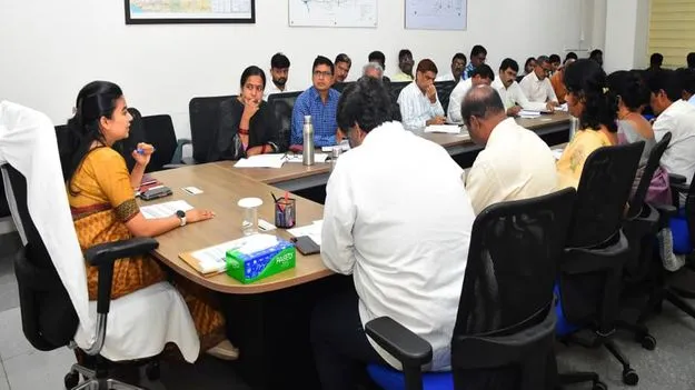 మెనూ ప్రకారం భోజనం అందించాలి