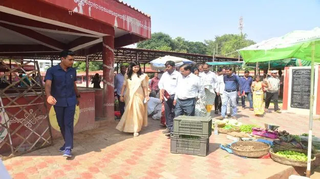 కొత్త చెరువు ఆవరణ శుభ్రంగా ఉండాలి