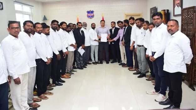 అనుచిత వ్యాఖ్యలు చేసిన వారిపై చర్య తీసుకోవాలి