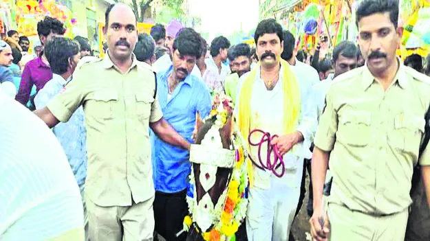 ముగిసిన దర్గా హొన్నూరు ఉరుసు 