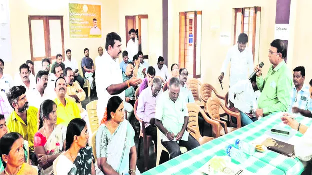 టీచర్ల నియామకంలో అన్యాయం