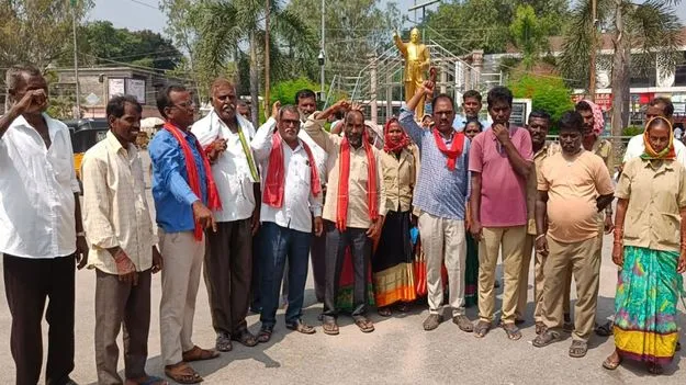 జీపీ కార్మికుల సమస్యలను ప్రభుత్వం పరిష్కరించాలి