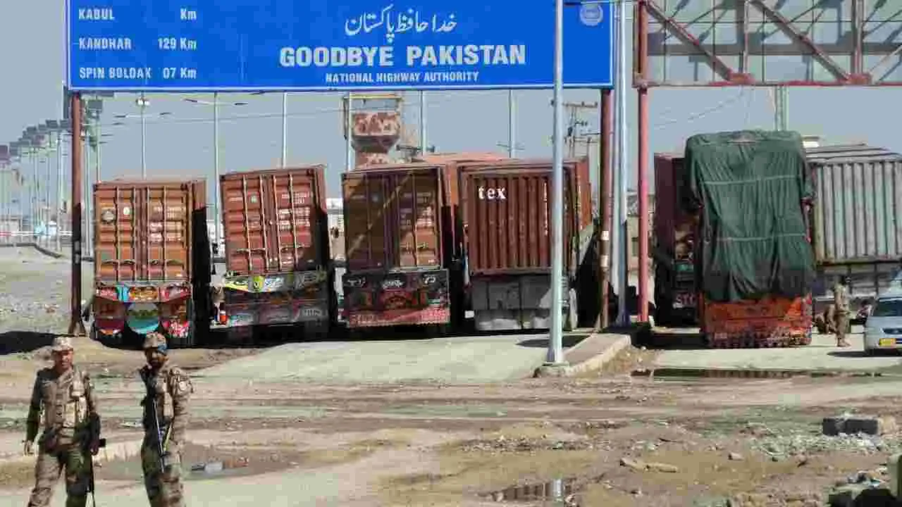 Afghan-Pak War: అప్ఘానిస్థాన్‌తో ఘర్షణలు.. పాక్‌లో 400 శాతం మేర పెరిగిన టమాటా ధరలు