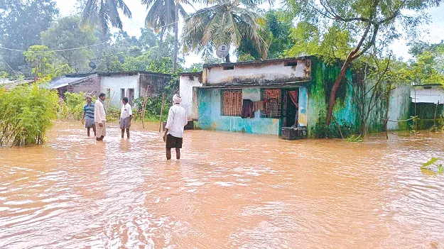 Torrential Rain ముంచెత్తిన వాన
