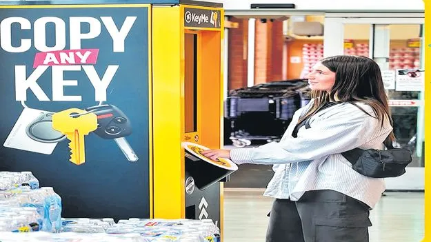 Duplicate locks: డూప్లికేట్‌ తాళాలు అందించే ఏటీఎంలు వచ్చేశాయ్...