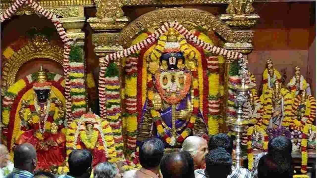 Tirumala: తిరుమల వెంకన్న.. ది రిచ్‌ గాడ్‌