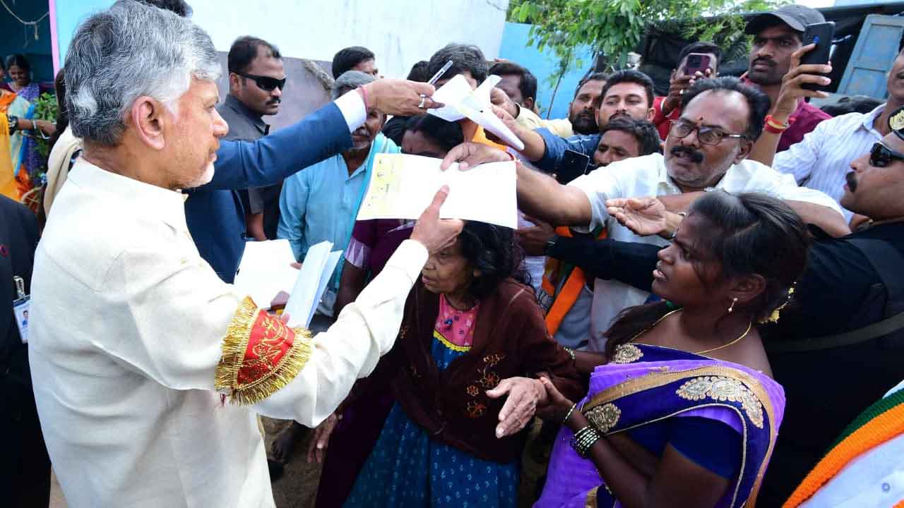 CM Chandrababu Naidu:  శ్రీసత్యసాయి జిల్లాలో సీఎం చంద్రబాబు నాయుడు పర్యటన