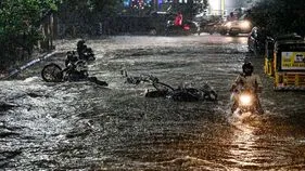 MGBS: అలర్ట్‌ కాక అవస్థలు.. నీట మునిగిన ఎంజీబీఎస్‌