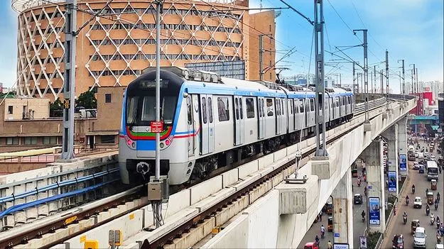 Hyderabad Metro Rail: దశ.. దిశ మారనున్న మెట్రో