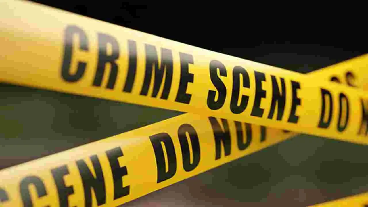 AP Crime News: దారుణం.. మైనర్ బాలికపై బాబాయి అత్యాచారం..