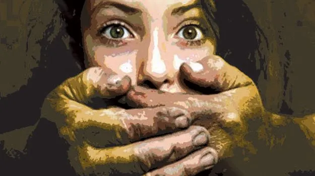 Crime: గ్యాంగ్‌ రేప్‌ కలకలం