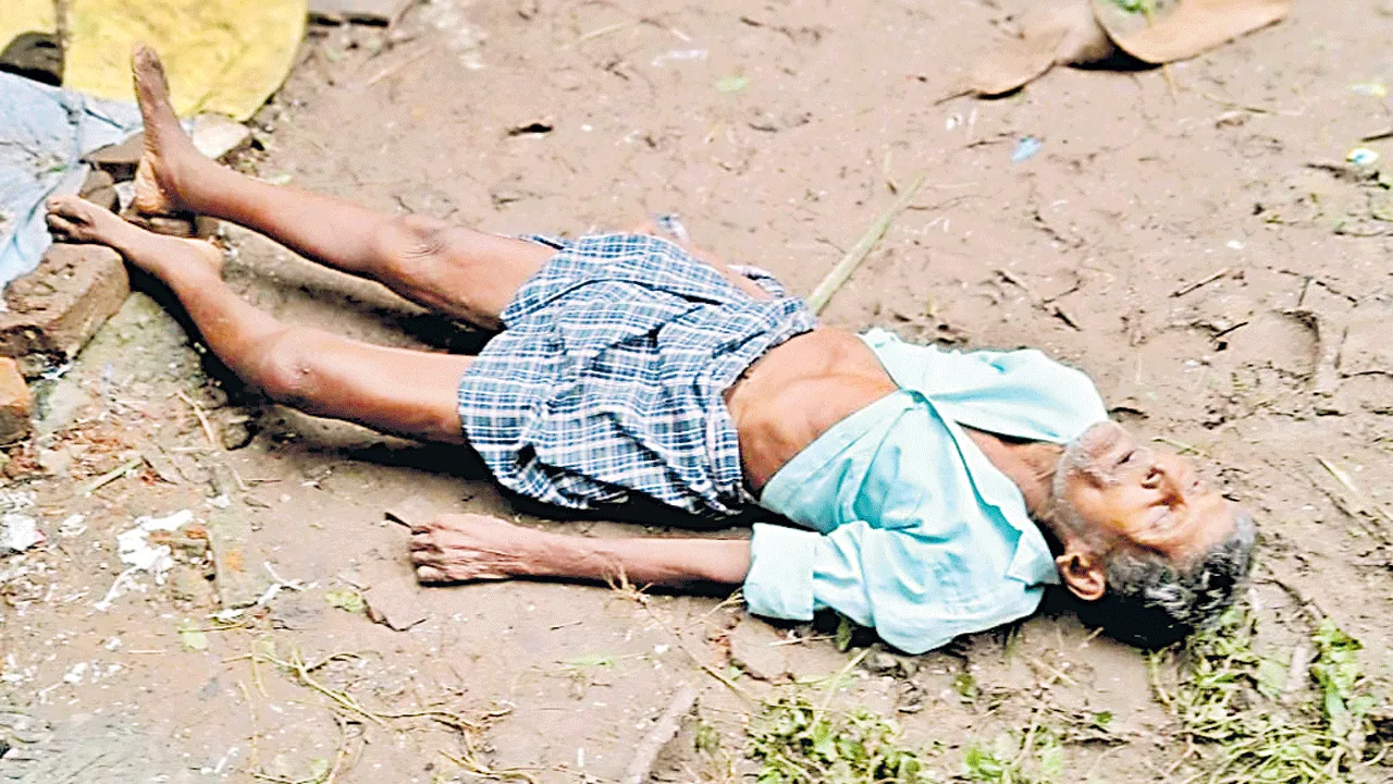 రాత్రి ఇంటిలో నిద్రించి... ఉదయం శవంగా కనిపించి!