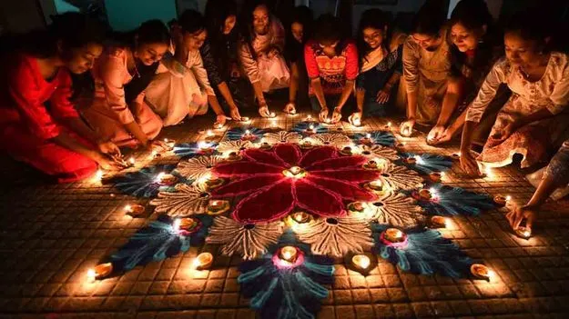 Deepavali: భారత్‌తో పాటు దీపావళి జరుపుకునే ఇతర దేశాలు ఇవే..
