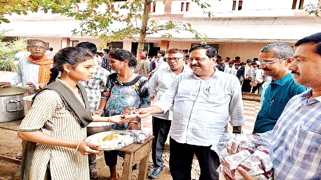  Percentage  శతశాతం ఉత్తీర్ణత సాధించాలి