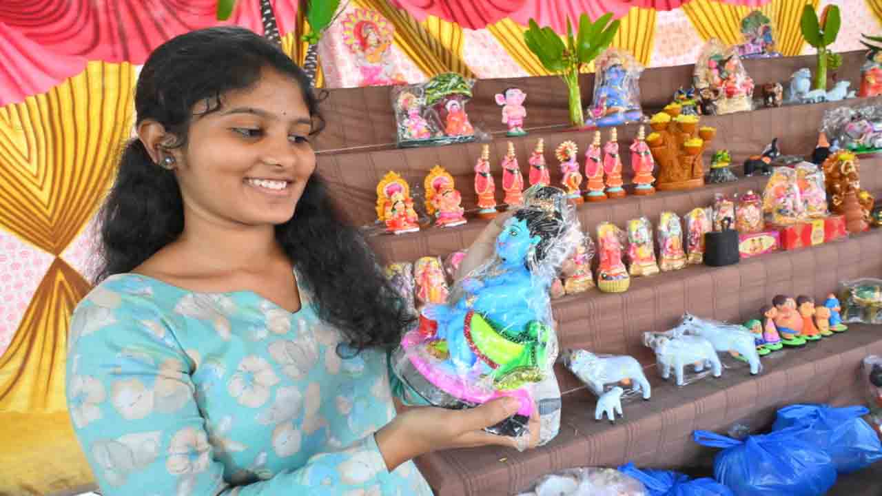  Diwali Celebrations: తెలంగాణలో మొదలైన దీపావళి సందడి