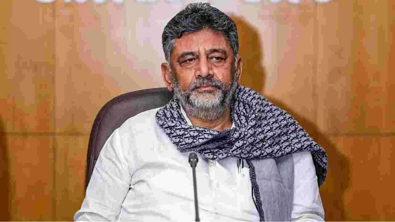 DK Shivakumar: బిహార్ ఉద్యోగులకు 3 రోజుల పెయిడ్ హాలిడే.. కంపెనీలను కోరిన డీకే