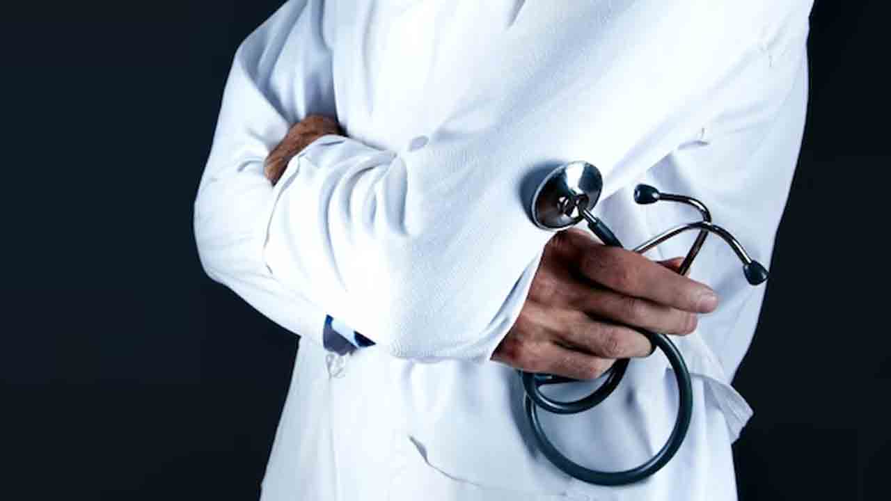 Health Tips: బ్రష్ చేసిన వెంటనే టీ తాగుతున్నారా.. అయితే జరిగేది ఇదే.. 