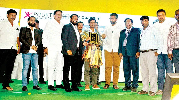 నైపుణ్యాన్ని పెంపొందించుకోవాలి