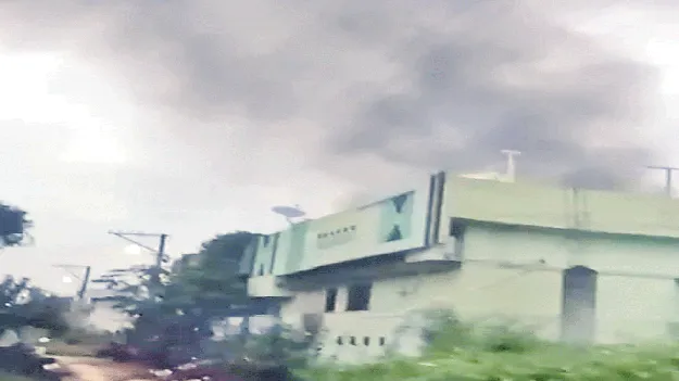 అనపర్తిలో అగ్నిప్రమాదం 