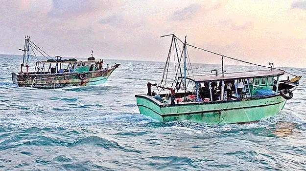 fishermen facing problems తీరమెక్కడో.. గమ్యమేమిటో