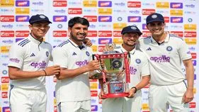 Gill Copies Dhoni: ధోనీ అనుసరించిన శుభ్‌మన్ గిల్!