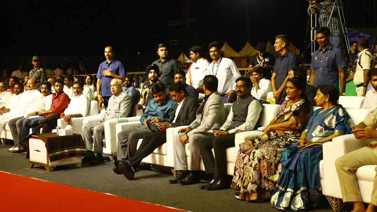Governor Abdul Nazeer: విజయవాడ ఉత్సవ్‌‌లో పాల్గొన్న ఏపీ గవర్నర్ అబ్దుల్ నజీర్