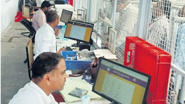 15 ఏళ్లుగా విధులు.. రూ.13 వేలే వేతనం  