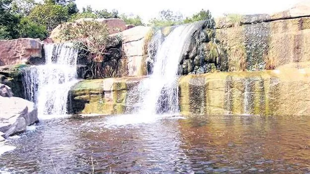  ఆహ్లాదం.. అజిలాపురం బుగ్గజలపాతం