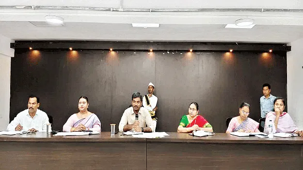   Students’ Health Care విద్యార్థుల ఆరోగ్య సంరక్షణ బాధ్యత టీచర్లదే..