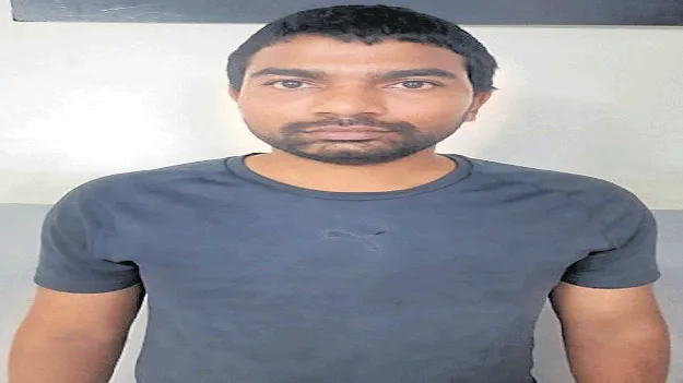 సెంట్రల్‌ జైలు ఖైదీ పరారీ