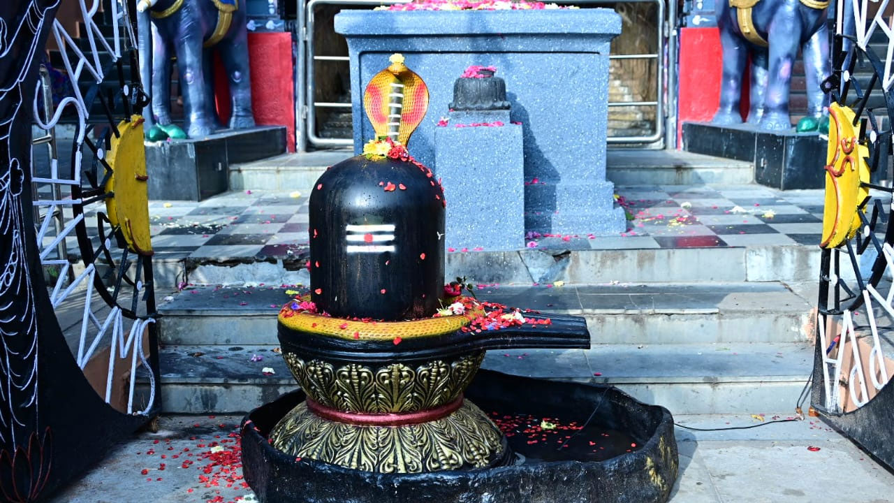 Karthika Masam: కార్తీక మాసం మొదటి సోమవారం.. శైవక్షేత్రాల్లో భక్తుల కిటకిట