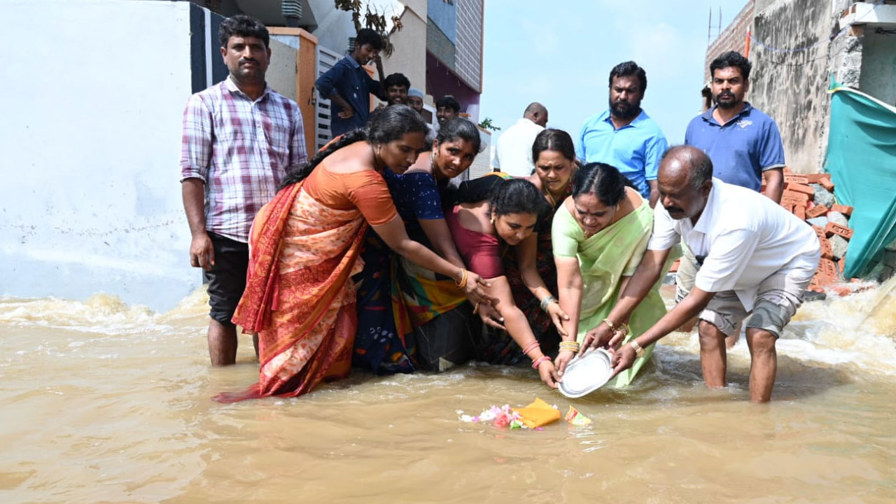 Munneru Floods: మొంథా తుపాను ఎఫెక్ట్.. మున్నేరుకు వరద ఉధృతి