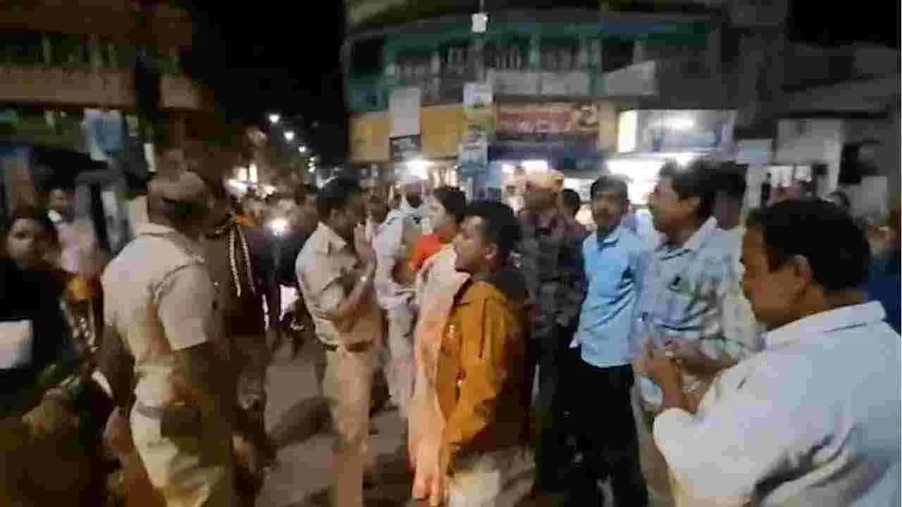 Kolkata Crime: అమ్మమ్మతో నిద్రిస్తున్న  4 ఏళ్ల చిన్నారి కిడ్నాప్.. ఆపై అత్యాచారం..