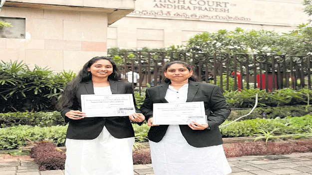 తల్లీకూతూరు సాధించారిలా!